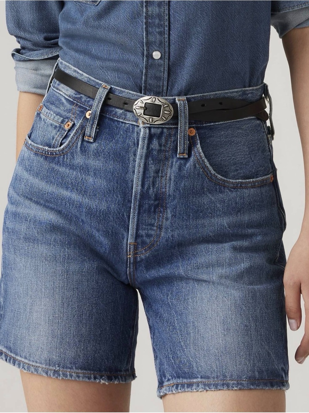 Levi’s 501 mid thigh short Classic High-Rise Blue Denim Women’